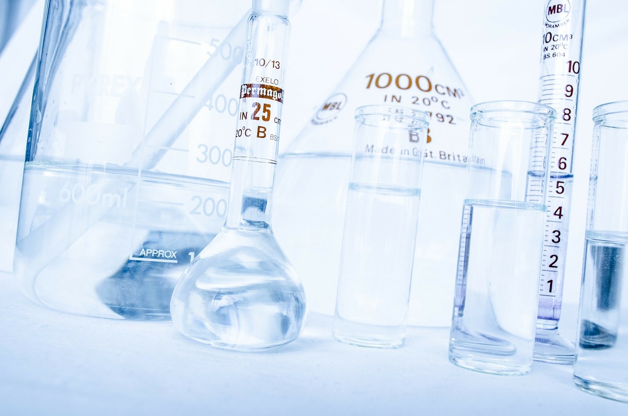 Mehr über den Artikel erfahren Interessanter Chemieunterricht in der Schule